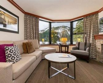 Palisades Tahoe- Resort at Squaw Creek 2 Bd/2 bth Fireplace Suite. - Olympic Valley - Soggiorno
