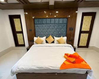 Shabnam Resort - Pahalgam - Bedroom