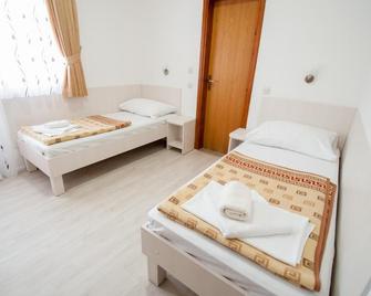Pansion Obala - Medjugorje - Habitación
