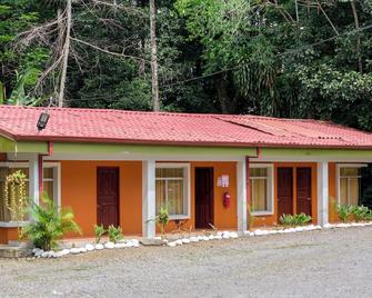 Hotel Sun Sun Lodge - Horquetas - Building