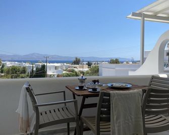 Kostas & Ioanna Studios - Tourlos - Balcón