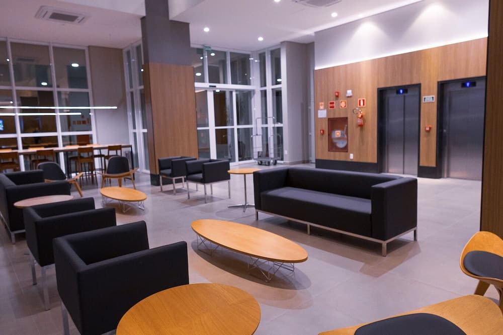 Hotel Caiuá Blumenau - Blumenau - Lounge