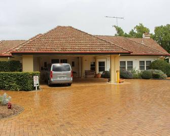 Leura Fairways East - self-contained Studio - Leura - Building
