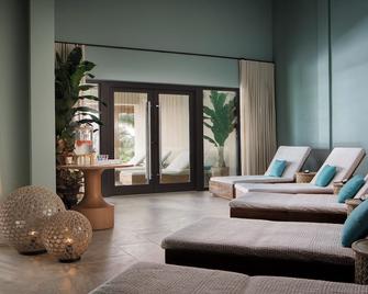 Peter Island Resort - Road Town - Living room