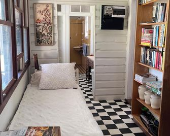 Nilgiri Cottage is self contained, quiet and comfortable, 10 mins from Bathurst. - Bathurst - Ložnice