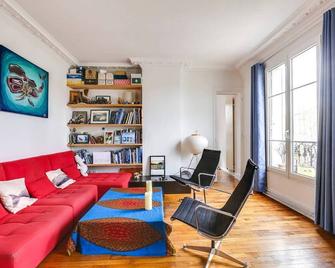 Guestready - Magnifique Buttes Chaumont - París - Sala
