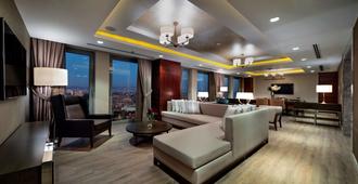 DoubleTree by Hilton Istanbul Topkapi - Istanbul - Lounge