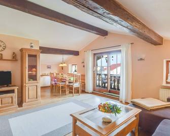 Beim Kreuzfelder Zwiesel - Inzell - Huiskamer