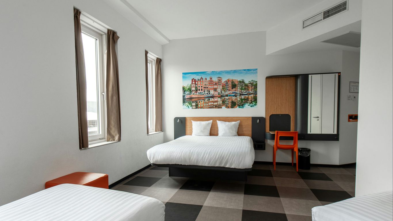 easyHotel Amsterdam Arena Boulevard