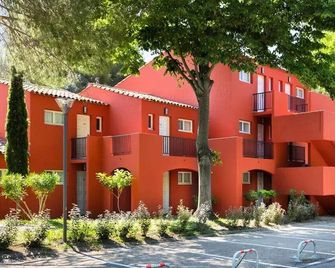 Sowell Hotels L'olivier - Arles - Bâtiment