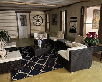 Luna’s Ranch - IG:Lunas.Ranch - Clewiston - Salónek