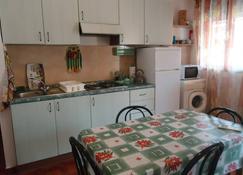 Cozy apartment in the center of Scalea - Scalea - Cocina