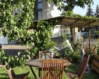 Apartment in the city park - Neubrandenburg - Binnenhof