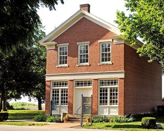 30% Discount Sept-May! Nauvoo Blue! 30-Days Or More Required! - Nauvoo - Building