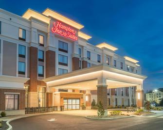 Hampton Inn & Suites Newburgh - Stewart Airport - Newburgh - Bygning