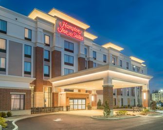 Hampton Inn & Suites Newburgh - Stewart Airport - Newburgh - Budova