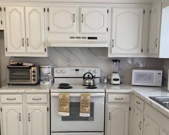 Fabulous Family Rancher ! Ocean City Nj Beaches - Somers Point - Kitchen