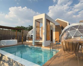 The X10 Private Pool Villa & Resort - Mu Si