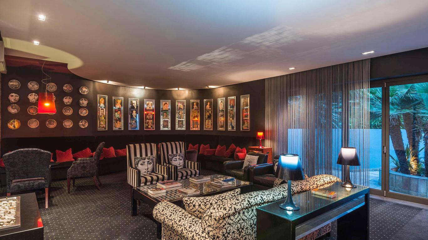 No5 Boutique Art Hotel by Mantis