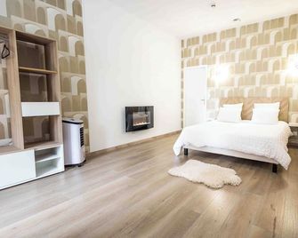 Spa Center Saint-Quentin - Saint-Quentin - Bedroom