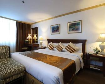Tiara Oriental Hotel - Manila - Habitación