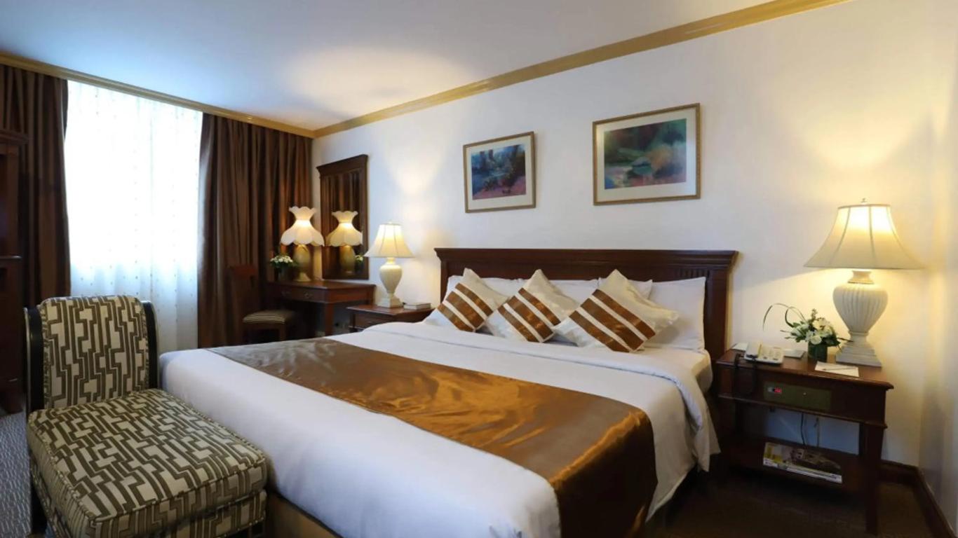 Tiara Oriental Hotel
