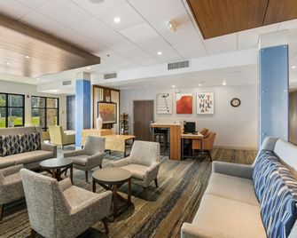 Holiday Inn Express & Suites White Hall By IHG - White Hall - Edifício