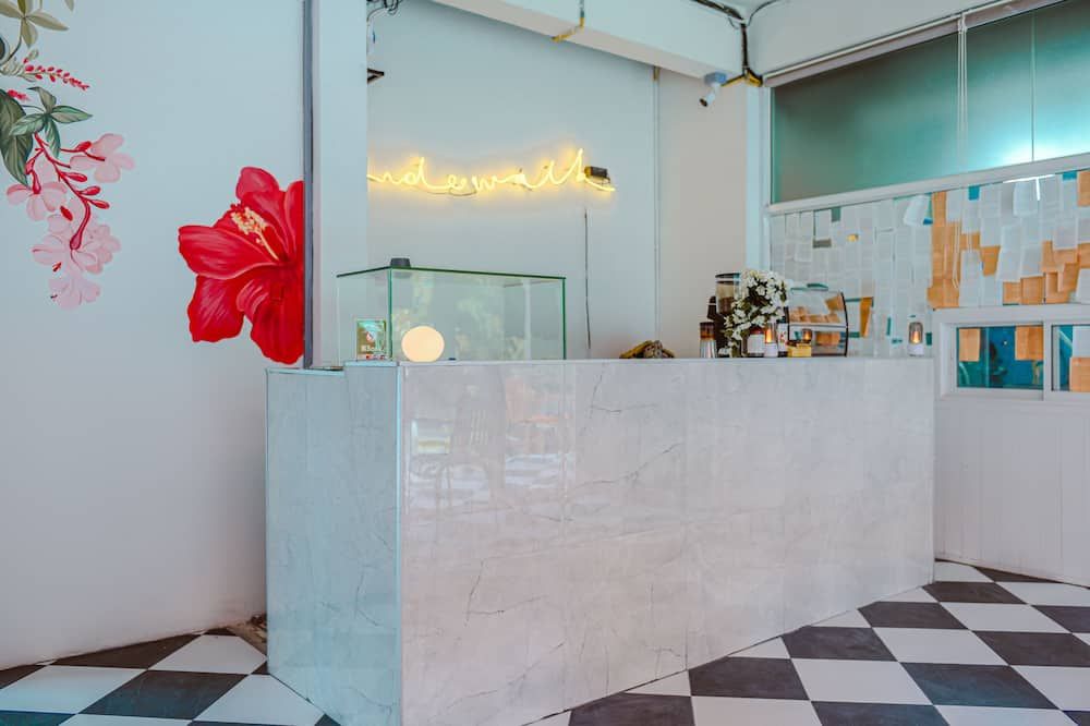 Sidewalk Boutique Hotel