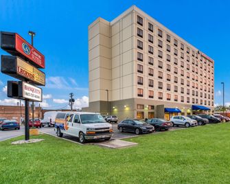 Comfort Suites Chicago O'Hare Airport - Schiller Park - Budova