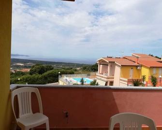 Casa vacanze 'La Caldosa' - Badesi - Balkon