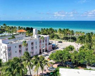 Beach Bae -Deco Studio Steps from the Ocean - ไมอามีบีช - อาคาร