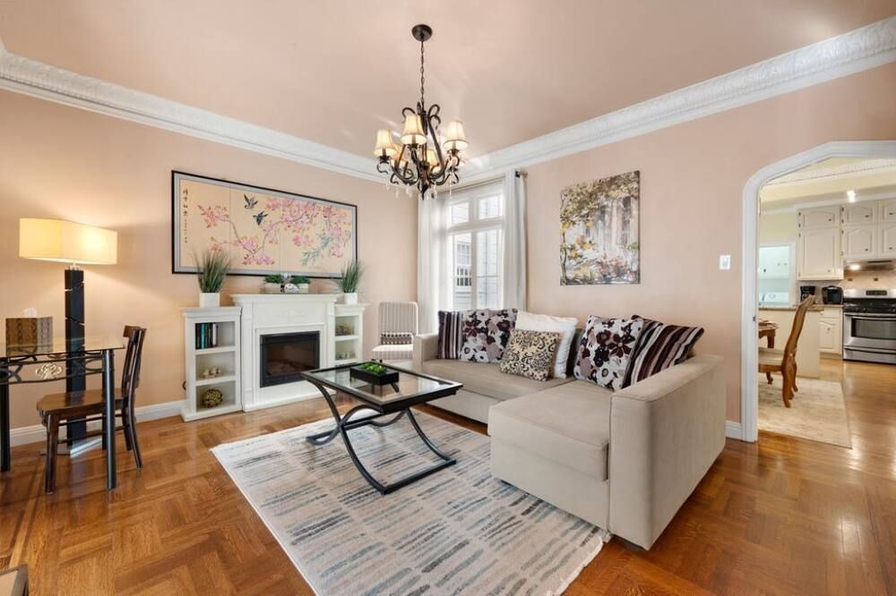 Luxury lower flat Marina private condo, 1 block from Bay - San Francisco - Living room