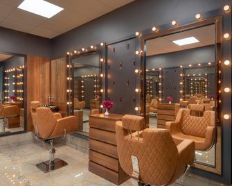 The Fern Nest Resort Jaipur, Series by Marriott - Jaipur - Sala de estar