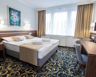 Hotel Árpád - Tatabánya - Slaapkamer