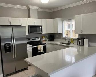 Homestead Green retreat - Homestead - Cuisine