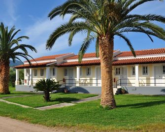 Liberty's Studios - Acharavi - Будівля