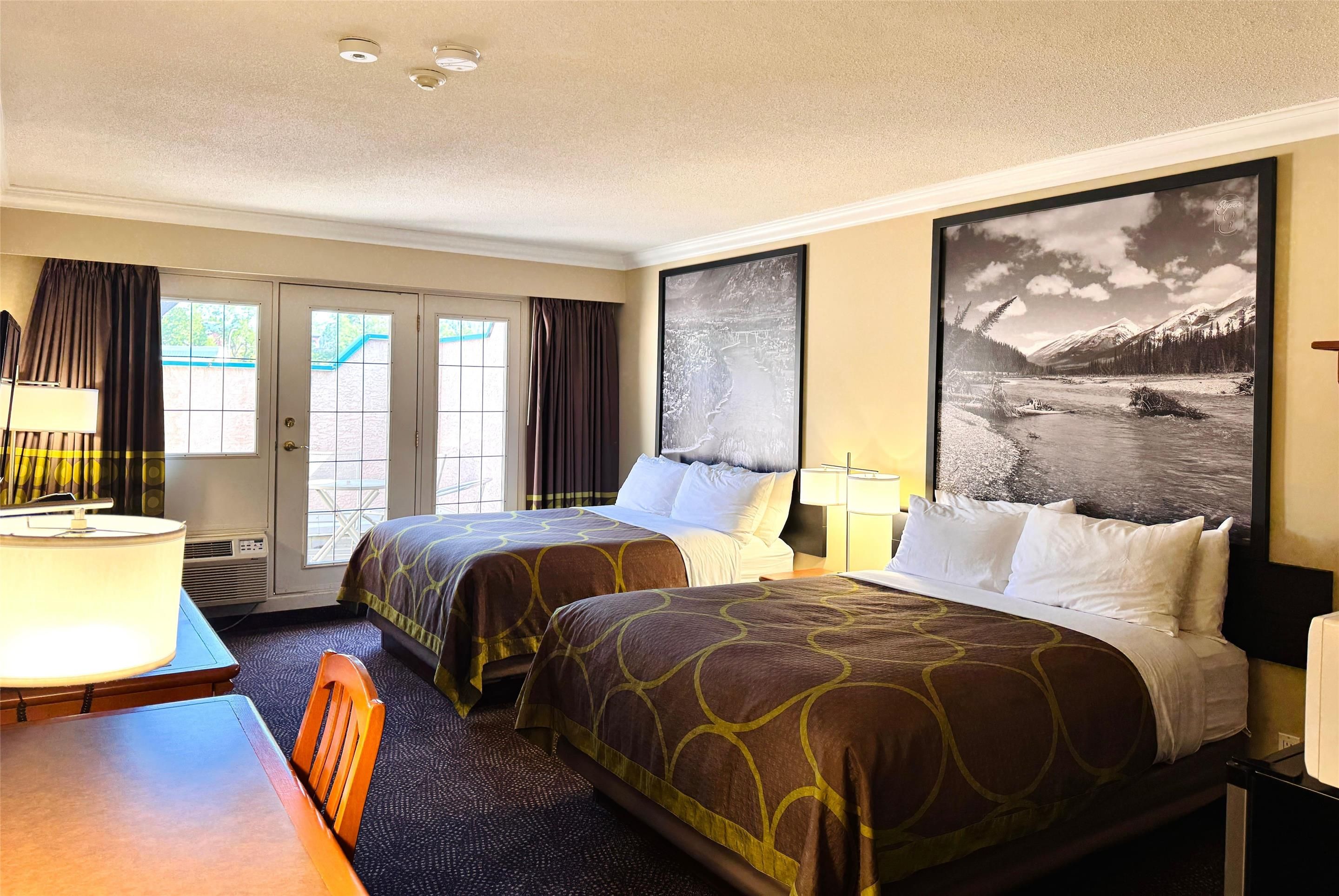 Super 8 by Wyndham Castlegar BC - Castlegar - Schlafzimmer