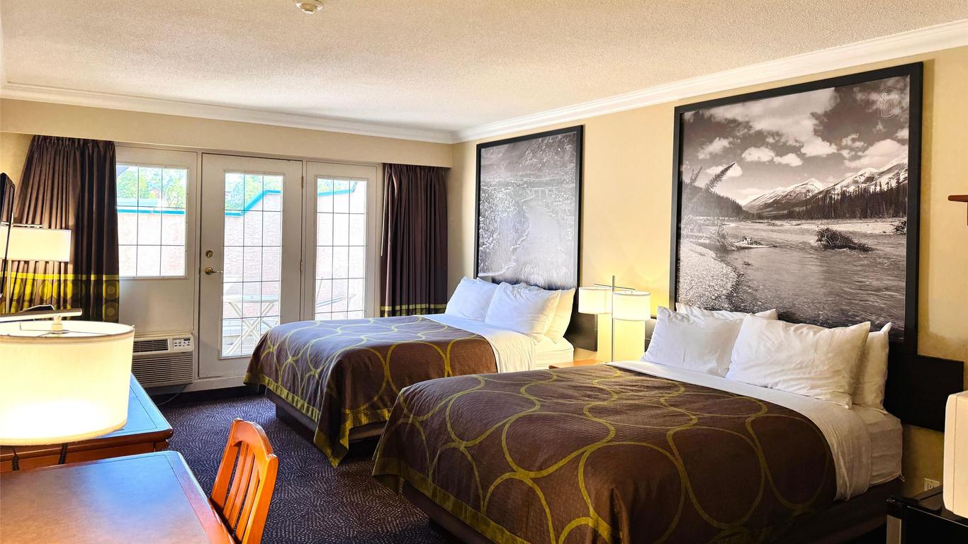 Super 8 by Wyndham Castlegar BC