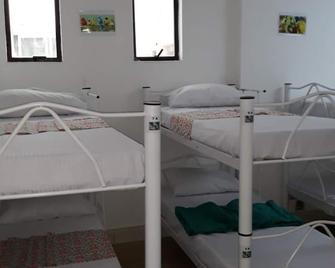 Hostel Canto dos Pássaros - Santos - Schlafzimmer