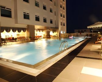 Majestic - Mong Cai Hotel - Mong Cai - Piscina