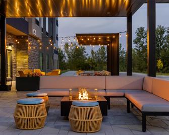 Home2 Suites By Hilton Ames - Ames - Gebouw