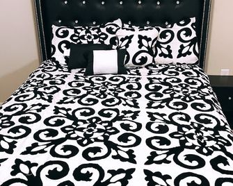 10 min away from airport. - College Park - Soveværelse