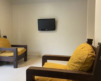 2Q-internet-praia Stella Mares-Cond Fechado - Flamengo - Living room