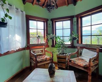 Pousada Residência Balestra - Tiradentes - Living room