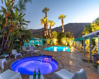 Bellevue Oasis-Palm Springs - Adults Only - Palm Springs - Piscine