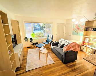 Bright 2br, Cal King Bed, 15 Min Walk To Osu - Corvallis - Olohuone