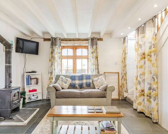 Victoria Cottage - Newquay - Living room