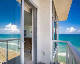 Daytona Grande Oceanfront Resort - Daytona Beach - Balcon