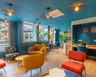 فندق إيكس ليه با الحضري، مجموعة بي دبليو سيجنتشر - إيه-ليه-بان - ردهة