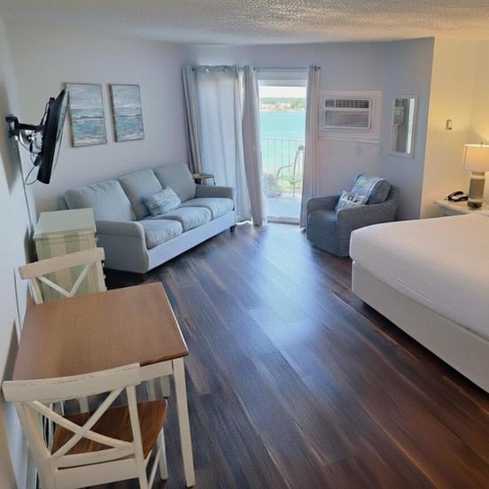 Pointes North Beachfront Resort Hotel image 1